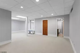 135 Woods End Dr, Bernards Township, NJ 07920 - Photo 37