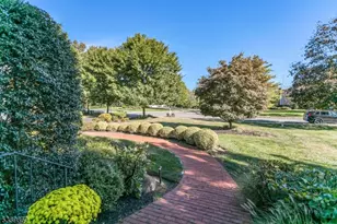 135 Woods End Dr, Bernards Township, NJ 07920 - Photo 43