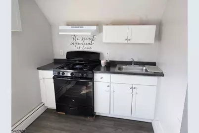 1246 Waverly Pl #3, Elizabeth, NJ 07208 - Photo 9