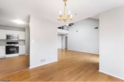 32 Pasture Ct, Roxbury Township, NJ 07852 - Photo 9