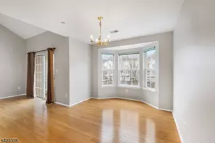 32 Pasture Ct, Roxbury Township, NJ 07852 - Photo 7