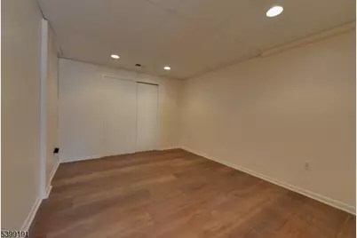 90 Dewey St, Bloomfield, NJ 07003 - Photo 21