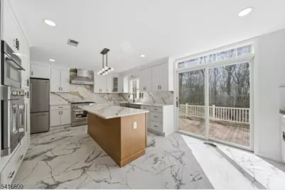 41 Musiker Ave, Randolph Township, NJ 07869 - Photo 9