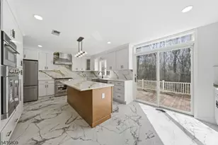 41 Musiker Ave, Randolph Township, NJ 07869 - Photo 9