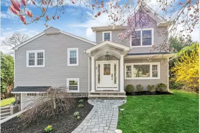 28 Princeton Pl, Glen Rock, NJ 07452 - Photo 1