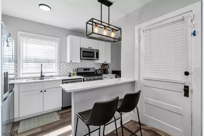 80 Henderson St, Phillipsburg, NJ 08865 - Photo 3