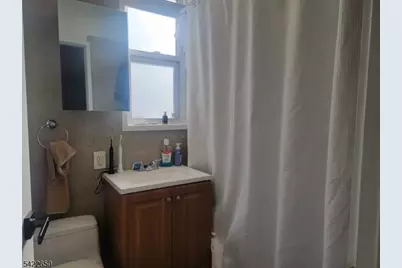 24 E Price St, Linden, NJ 07036 - Photo 3