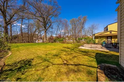 1322 Shetland Dr, Union Township, NJ 07083 - Photo 21