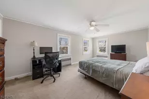 1322 Shetland Dr, Union Township, NJ 07083 - Photo 13