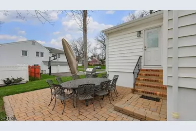 401 Poe Ave, Westfield, NJ 07090 - Photo 33