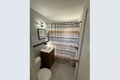 429 Brookside Dr, Roselle, NJ 07203 - Photo 7