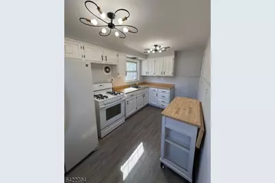 429 Brookside Dr, Roselle, NJ 07203 - Photo 9