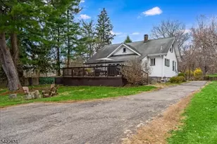 33 Holland Ave, Peapack Gladstone Boro, NJ 07977 - Photo 25