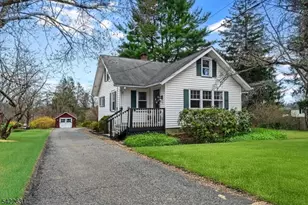 33 Holland Ave, Peapack Gladstone Boro, NJ 07977 - Photo 1