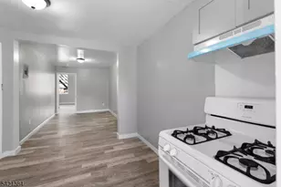 23 Monroe St, Passaic, NJ 07055 - Photo 5