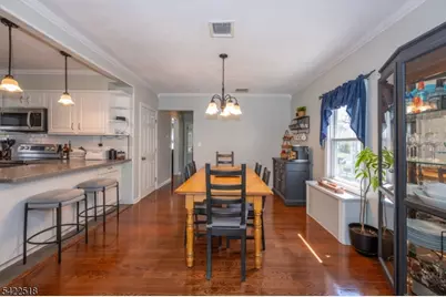 19 Bond Pl, West Caldwell, NJ 07006 - Photo 7