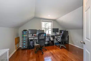 19 Bond Pl, West Caldwell, NJ 07006 - Photo 19