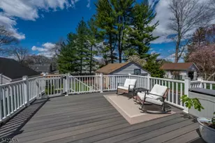 19 Bond Pl, West Caldwell, NJ 07006 - Photo 27