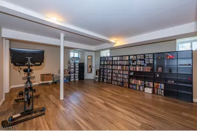 19 Bond Pl, West Caldwell, NJ 07006 - Photo 23