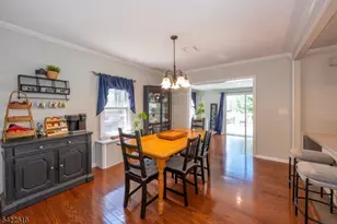 19 Bond Pl, West Caldwell, NJ 07006 - Photo 5