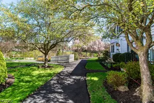 1706 William and Mary Cmn, Hillsborough Township, NJ 08844 - Photo 3