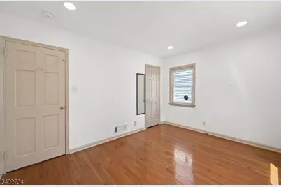 22 Cottage Ln, Clifton, NJ 07012 - Photo 11