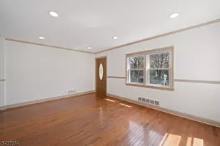 22 Cottage Ln, Clifton, NJ 07012 - Photo 3