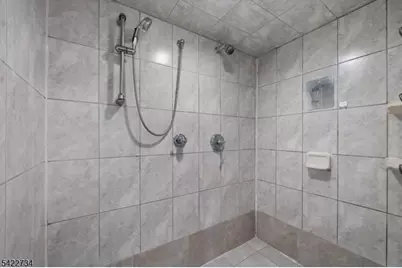 22 Cottage Ln, Clifton, NJ 07012 - Photo 19