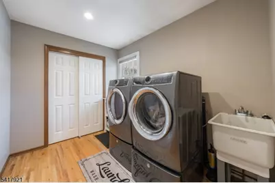 1 Radcliffe Dr, Roxbury Township, NJ 07876 - Photo 17