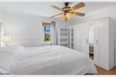 238 Bradford Ave, Linden, NJ 07036 - Photo 11