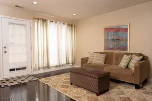 12 Diaz Ct, Franklin Township, NJ 08823 - Photo 17