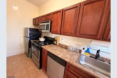 2 Prospect Ave #3, Montclair, NJ 07042 - Photo 5