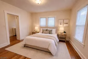 17 Mountain View Pl, Montclair, NJ 07042 - Photo 17