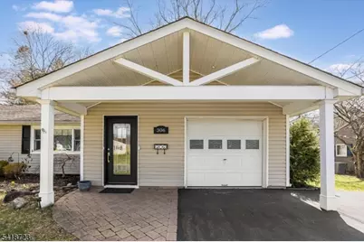 306 Hurley Dr, Hackettstown, NJ 07840 - Photo 3