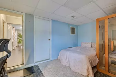 117 Cleveland Ave, Woodbridge Township, NJ 07067 - Photo 29