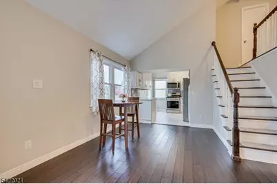 117 Cleveland Ave, Woodbridge Township, NJ 07067 - Photo 11