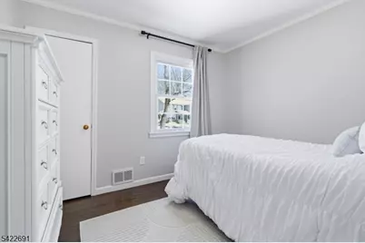 62 Forest Ave, Berkeley Heights Township, NJ 07922 - Photo 15