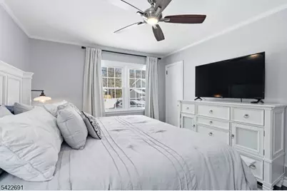 62 Forest Ave, Berkeley Heights Township, NJ 07922 - Photo 17