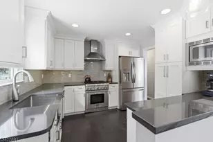 62 Forest Ave, Berkeley Heights Township, NJ 07922 - Photo 9