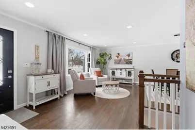 62 Forest Ave, Berkeley Heights Township, NJ 07922 - Photo 3