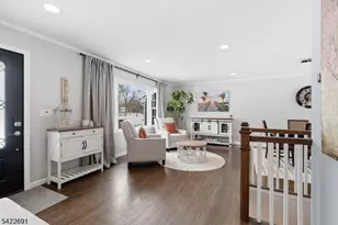 62 Forest Ave, Berkeley Heights Township, NJ 07922 - Photo 3