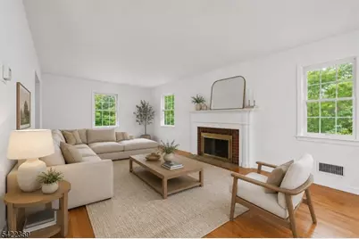 18 Mountainside Dr, Wayne, NJ 07470 - Photo 7