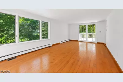 18 Mountainside Dr, Wayne, NJ 07470 - Photo 13