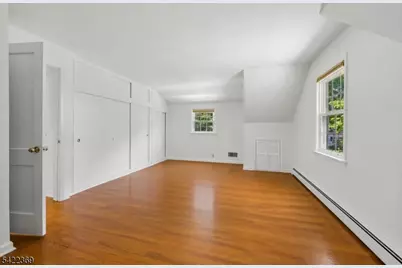 18 Mountainside Dr, Wayne, NJ 07470 - Photo 25