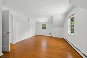 18 Mountainside Dr, Wayne, NJ 07470 - Photo 25