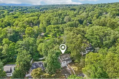 18 Mountainside Dr, Wayne, NJ 07470 - Photo 37