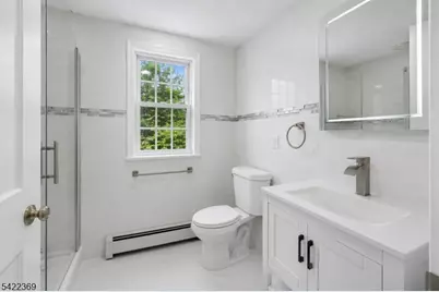18 Mountainside Dr, Wayne, NJ 07470 - Photo 27
