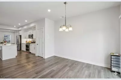 49 Owen Ct, Franklin Township, NJ 08873 - Photo 7