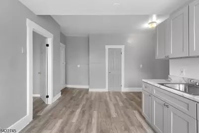 101 Burgess Pl #7, Passaic, NJ 07055 - Photo 9