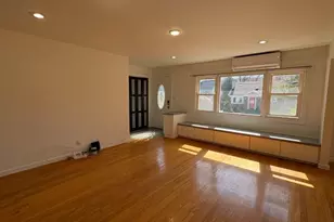 16 S Baums Ct, Livingston, NJ 07039 - Photo 7